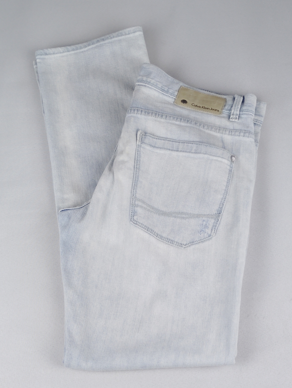 Calvin Klein Jeans Men's Slim Straight Light Wash Blue